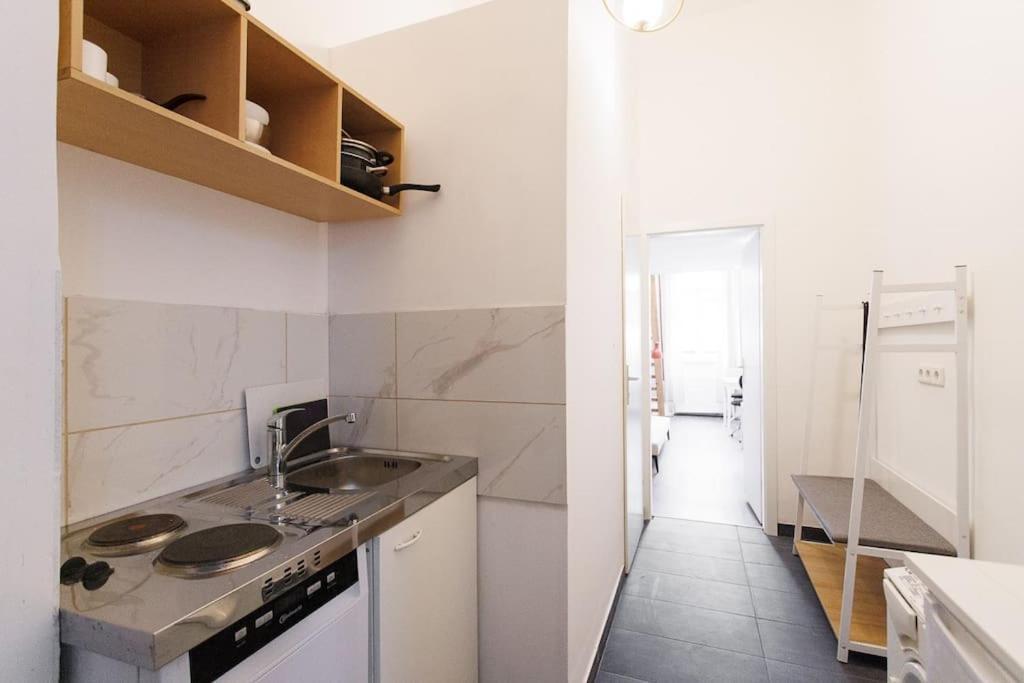 Urban Capsule Apartment - Near Mariahilfer Strasse Wien Exterior foto